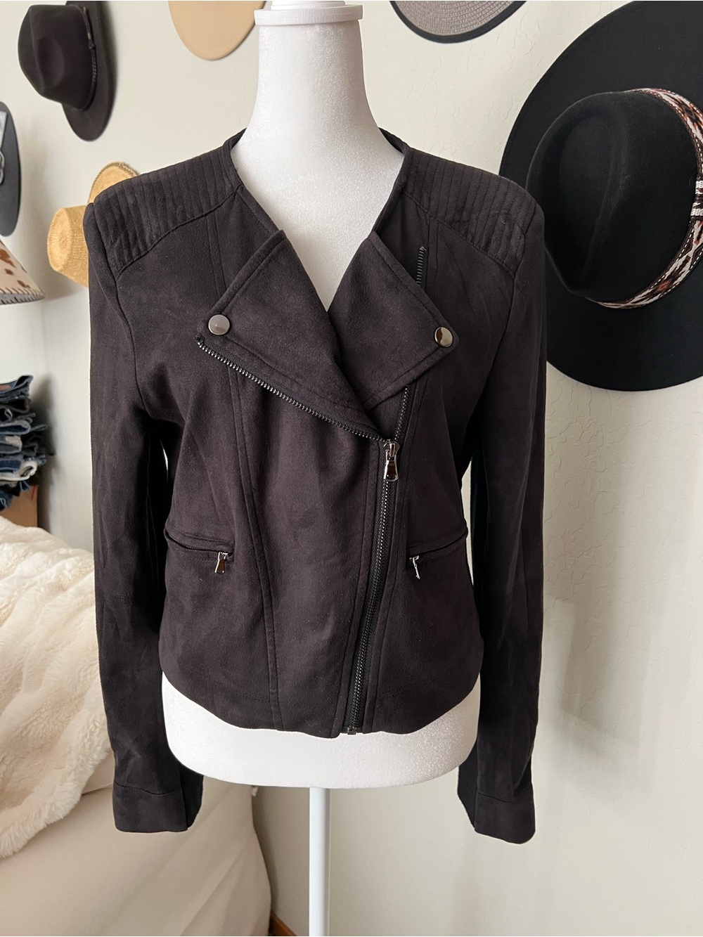 Fate Faux Suede Moto Jacket Dark Charcoal Quilted Shoulder Sz Med